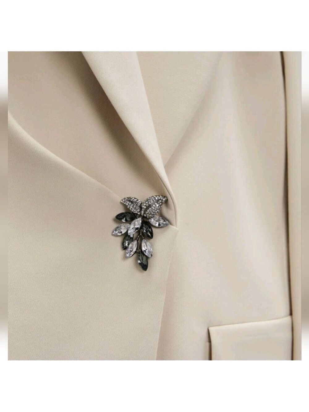 NWT Zara Rhinestone Button Blazer, Beige, Size L - Picture 16 of 17